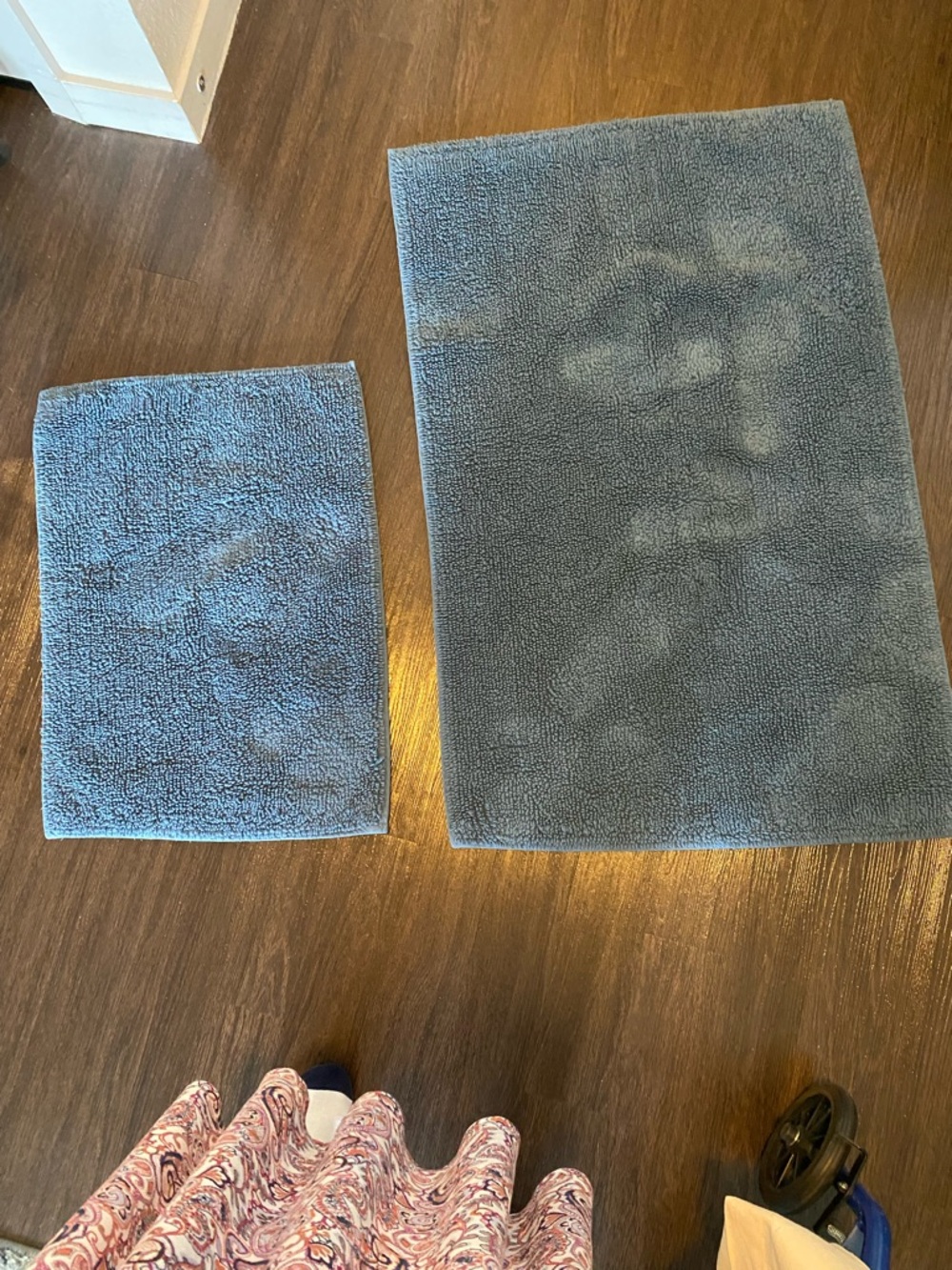 The company Store 2 piece Cotton bath rugs in Navy.